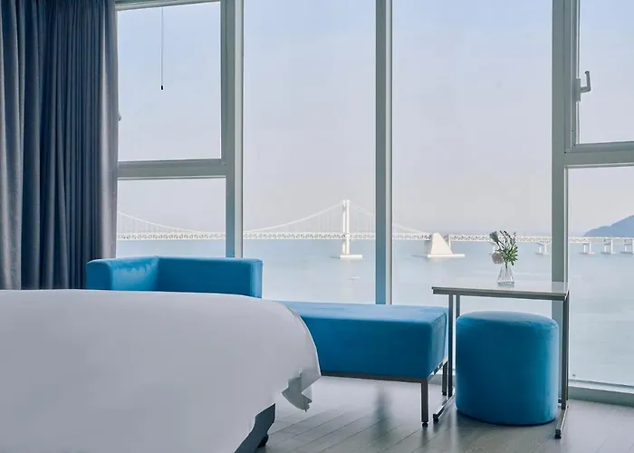 Aqua Palace