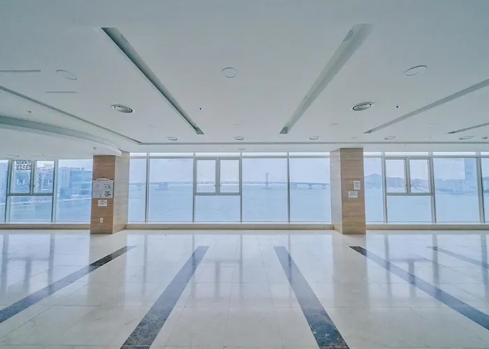 Hotel Aqua Palace 4*