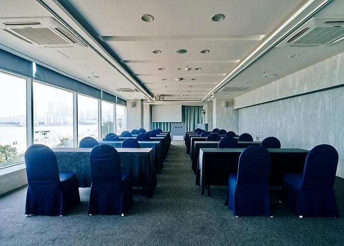 Aqua Palace 4* Busan