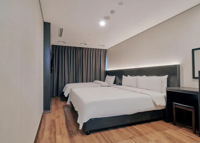 Aqua Palace 4* Busan