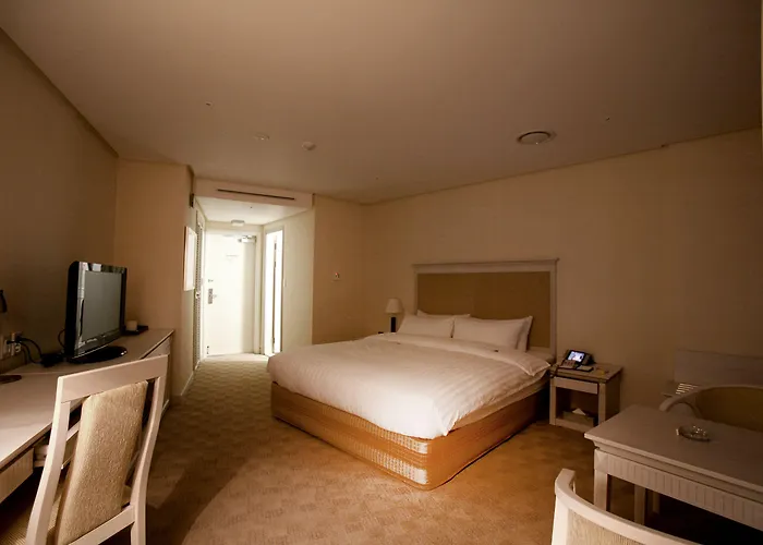 Hotel Aqua Palace 4*